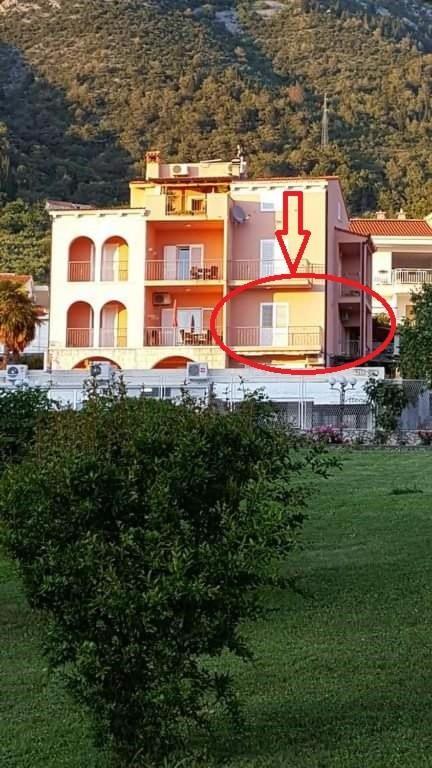 Apartment Ana - Gradac グラダツ エクステリア 写真